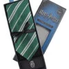 Harry Potter Slytherin Krawatte Mit Pin 2 Harry Potter Slytherin Krawatte Mit Pin -Halo Verkäufe slytherin krawatte mit pin harry potter krawatte in geschenkbox slytherin fan artikel 29527
