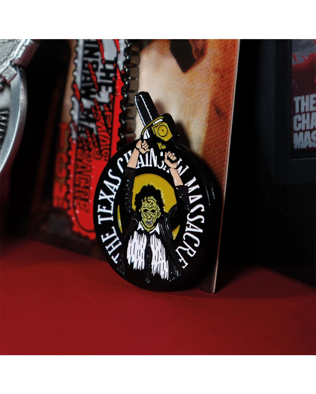 Texas Chainsaw Massacre Ansteck-Pin Limited Edition 5 Texas Chainsaw Massacre Ansteck-Pin Limited Edition – Bild 3